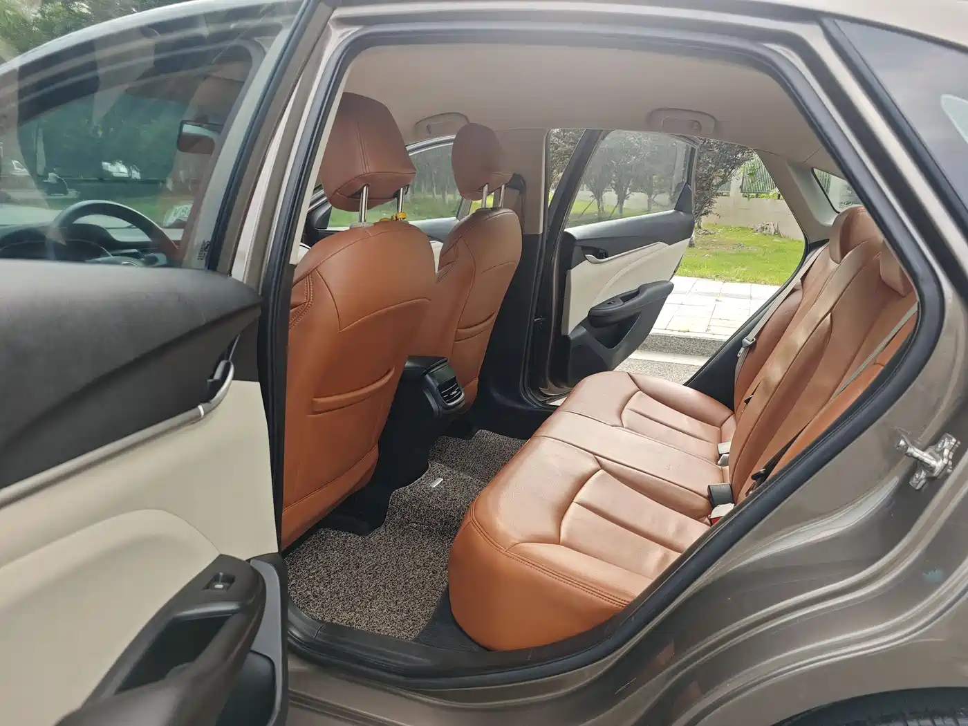 Buick Excelle 2015 15N Automatic Progressive фото 14