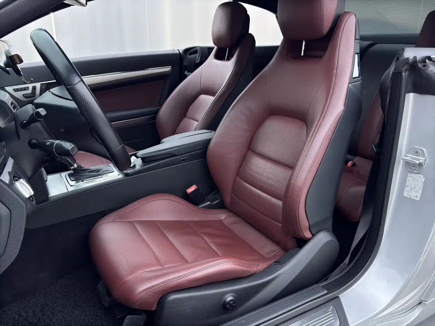 Mercedes-Benz E-Class (Import) 2009 Model E 350 Coupe фото 12