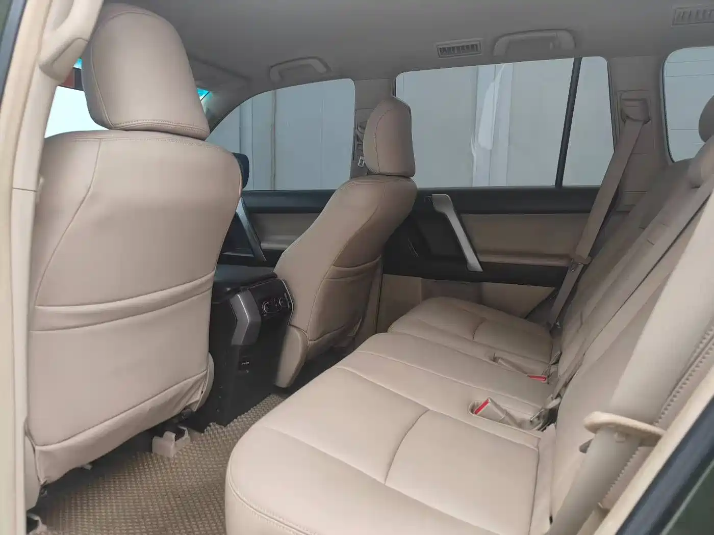 Toyota Prado (Import) 2014 2.7L Automatic Standard Edition фото 6