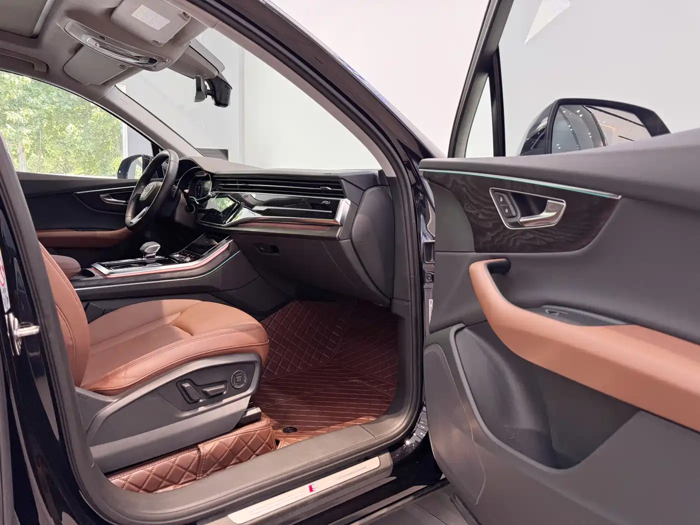 Audi Q7 2020 55 TFSI quattro S line Sport фото 7