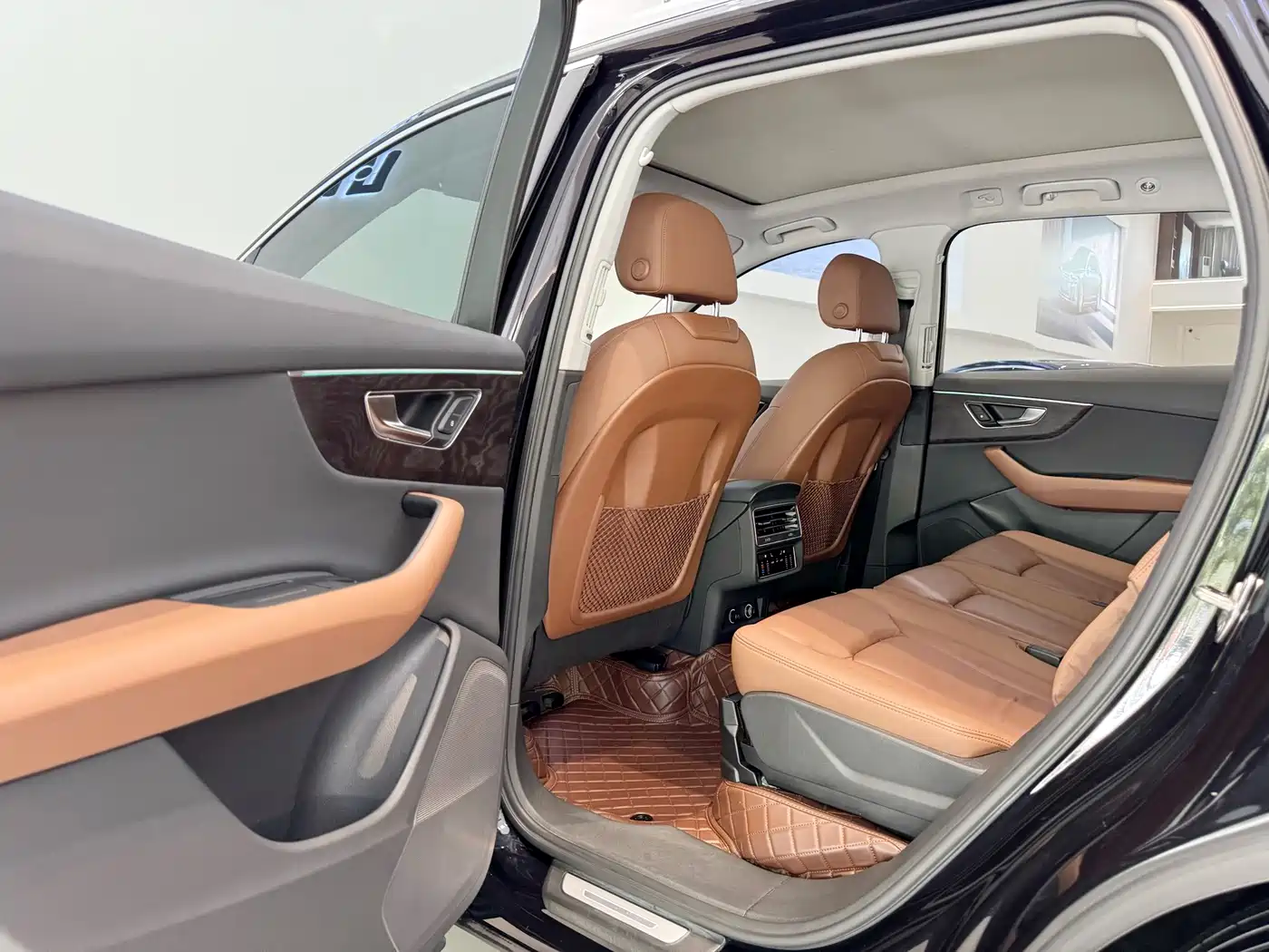 Audi Q7 2020 55 TFSI quattro S line Sport фото 6