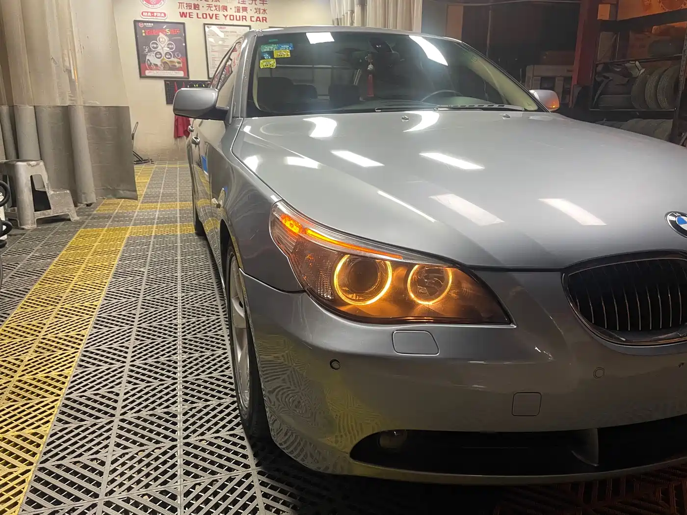 BMW 5 Series 2006 530i фото 28