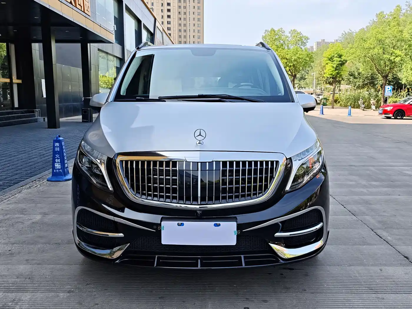 Mercedes-Benz Vito 2021 2.0T Elite 7-Seater фото 2
