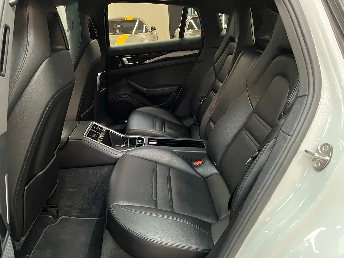 Porsche Panamera New Energy 2018 Panamera 4 E-Hybrid 2.9T фото 7