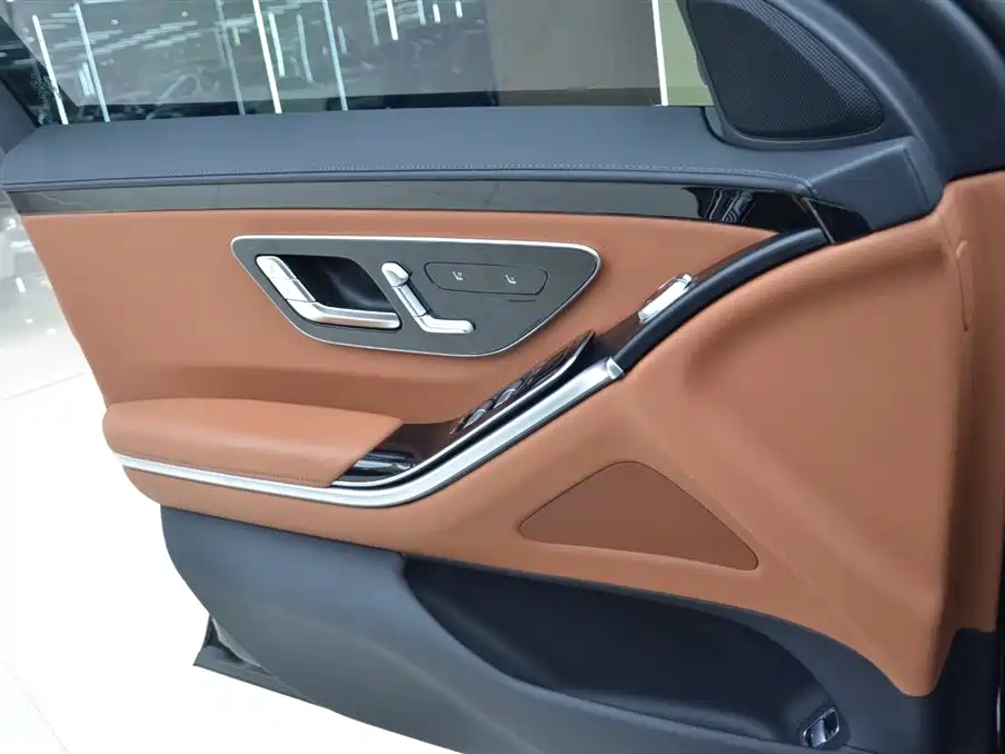 Mercedes-Benz S-Class 2024 S 400 L Business Edition фото 6