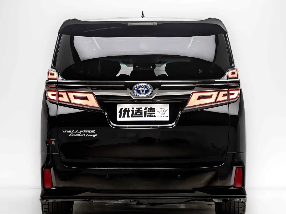 Toyota Vellfire 2021 Crown Hybrid 2.5L HV Premium Edition фото 8