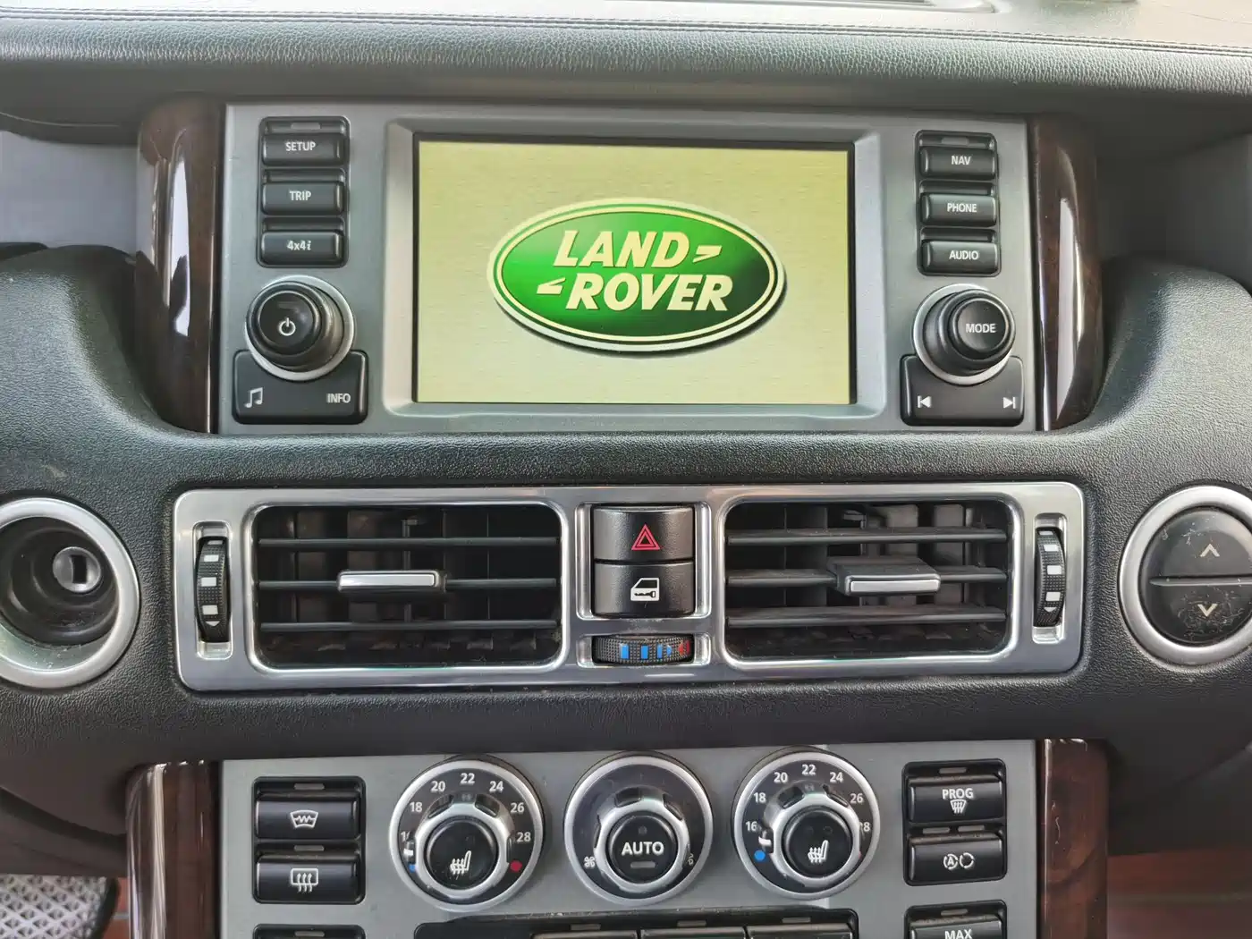 Land Rover Range Rover 2007 Model V8 4.4 фото 17