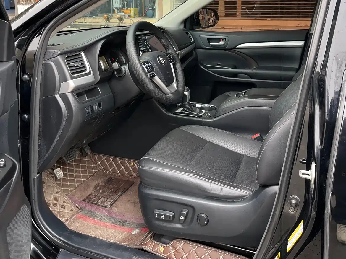 Toyota Highlander 2017 2.0T 4WD Premium 7-Seater фото 6