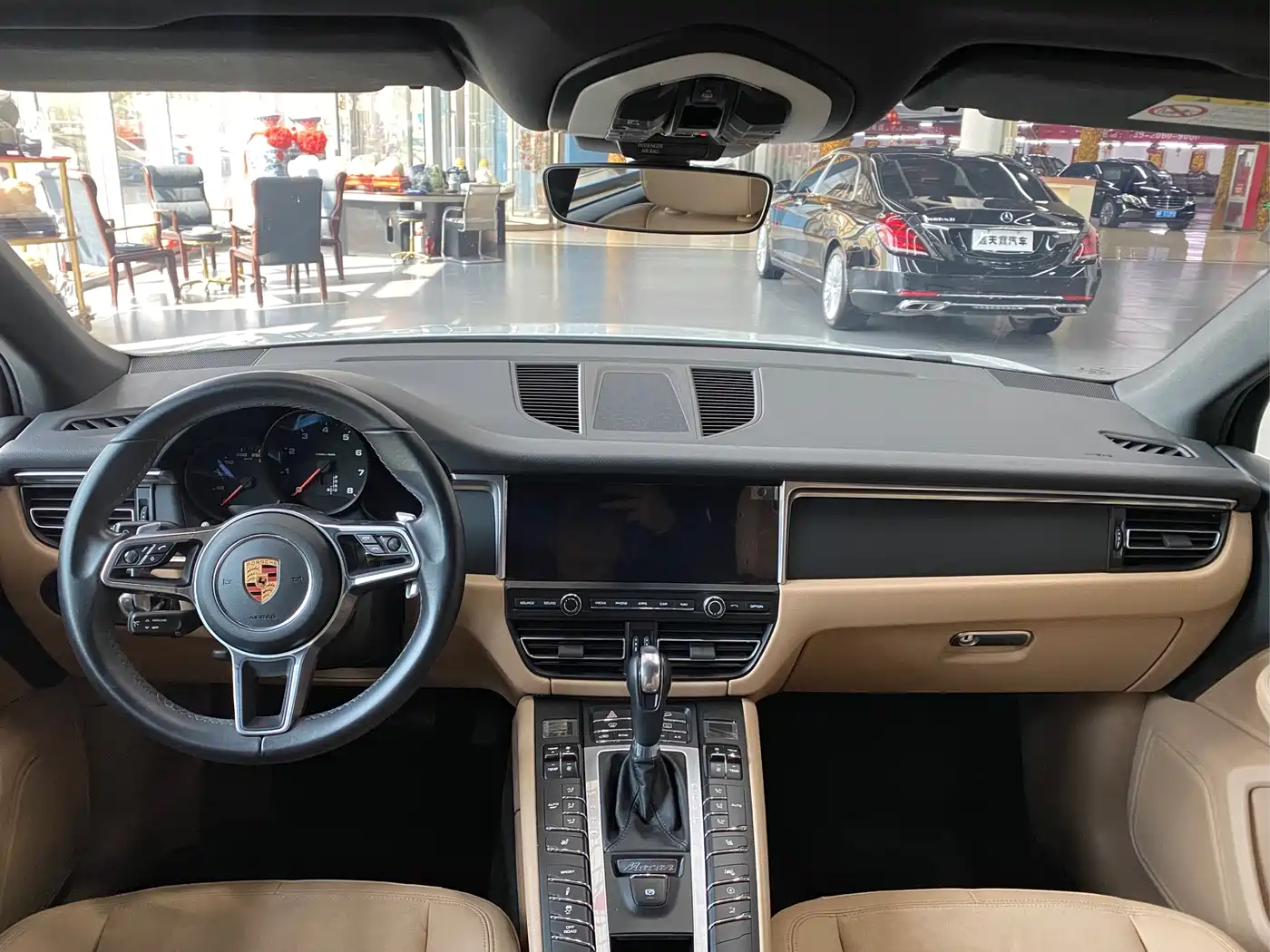 Porsche Macan 2018 Macan 2.0T фото 9