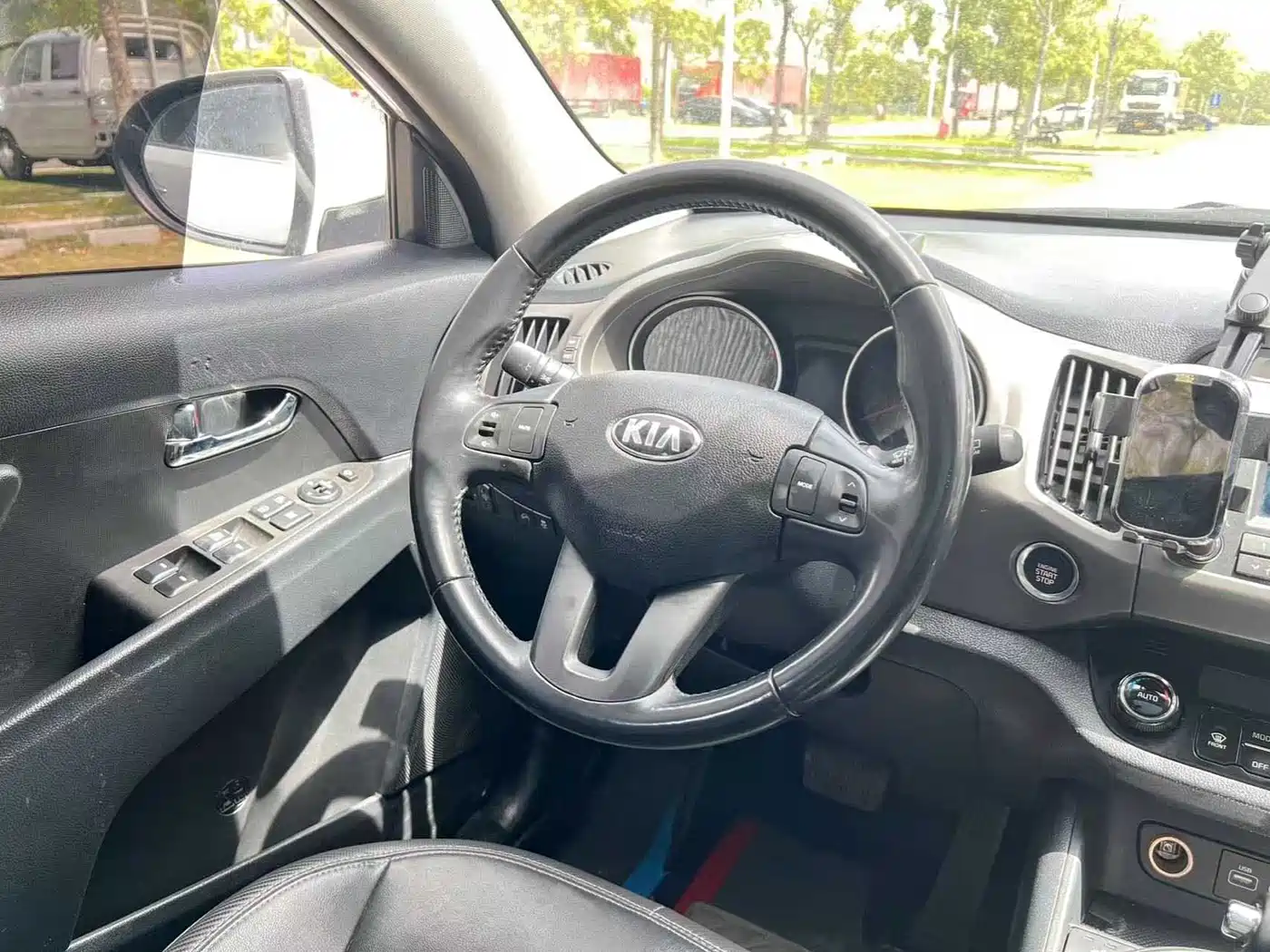 Фото 12 - Kia Sportage