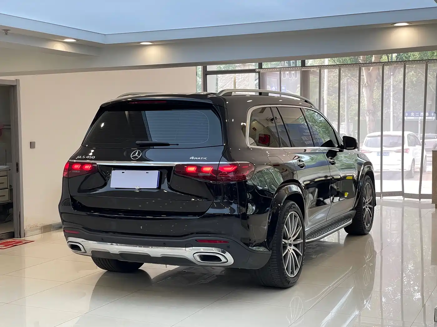 Mercedes-Benz GLS 2024 Model GLS 450 4MATIC Luxury фото 39