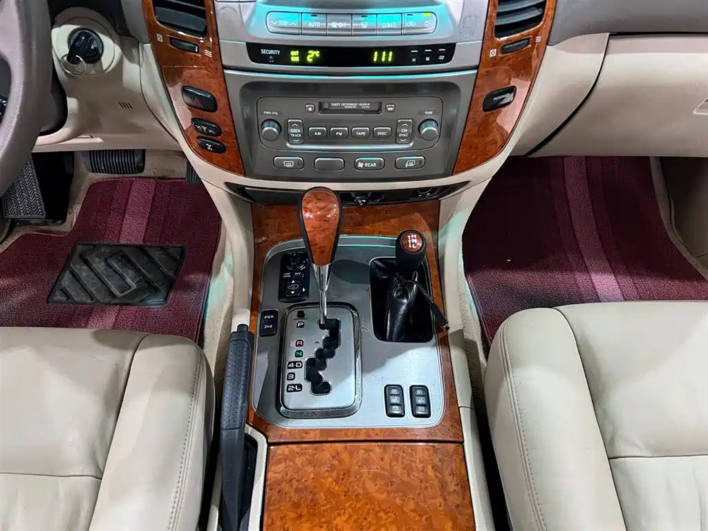 Toyota Land Cruiser 2005 4.7L Automatic VX-R фото 15