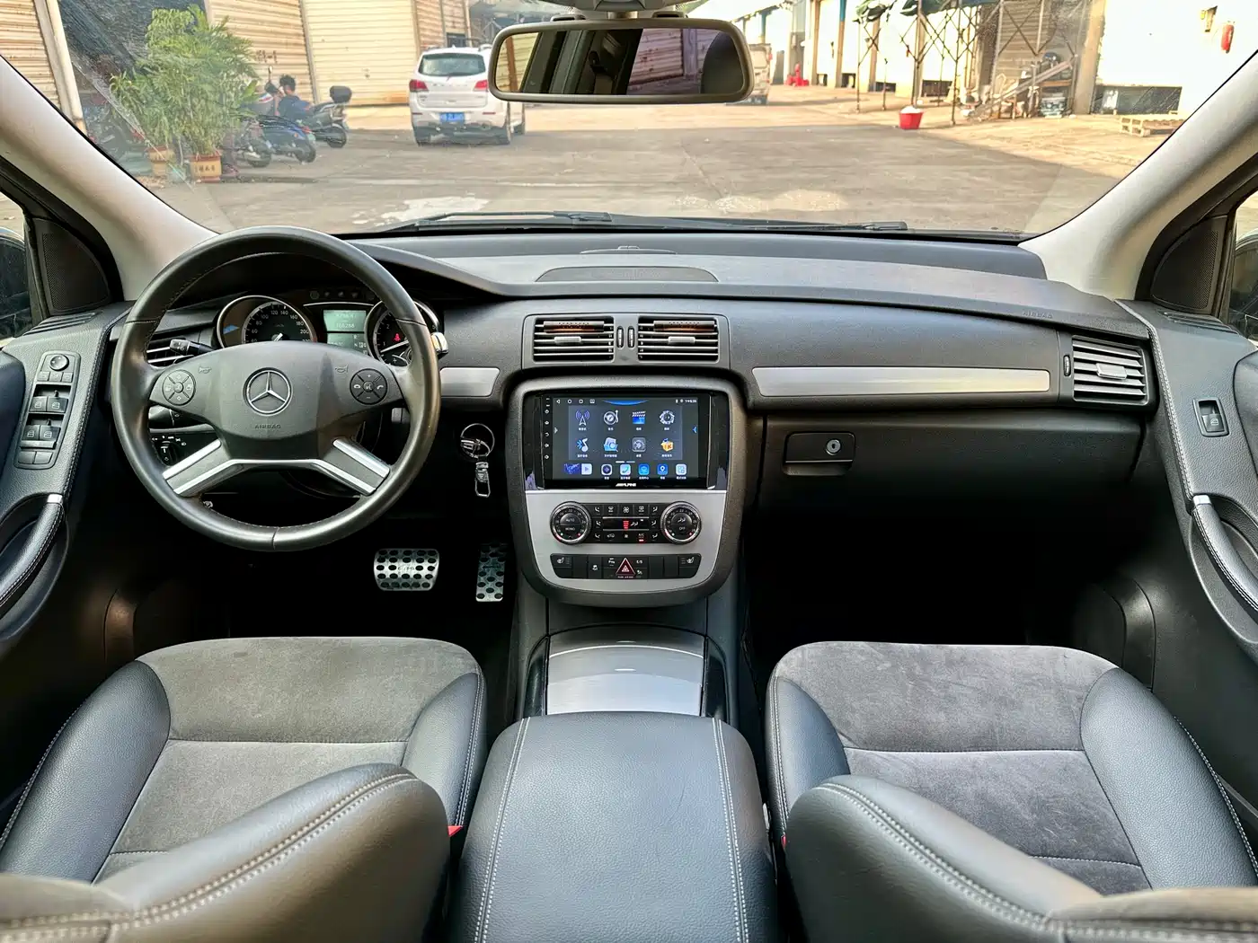 Mercedes-Benz R-Class 2014 R 320 4MATIC Business фото 12