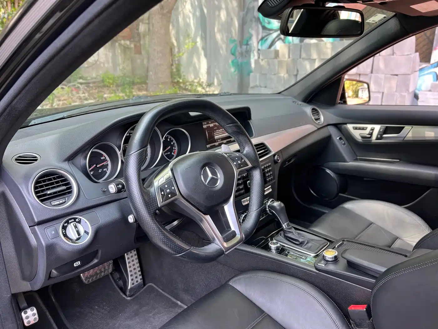 Mercedes-Benz C-Class AMG 2012 AMG C 63 Sport фото 9