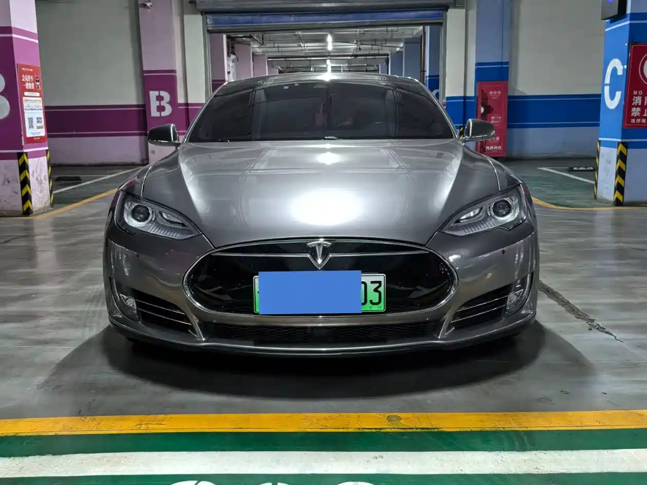 TESLA MODEL S