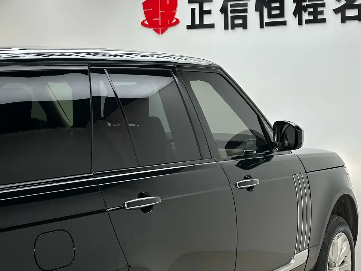 Land Rover Range Rover 2015 3.0 SC V6 Vogue фото 29
