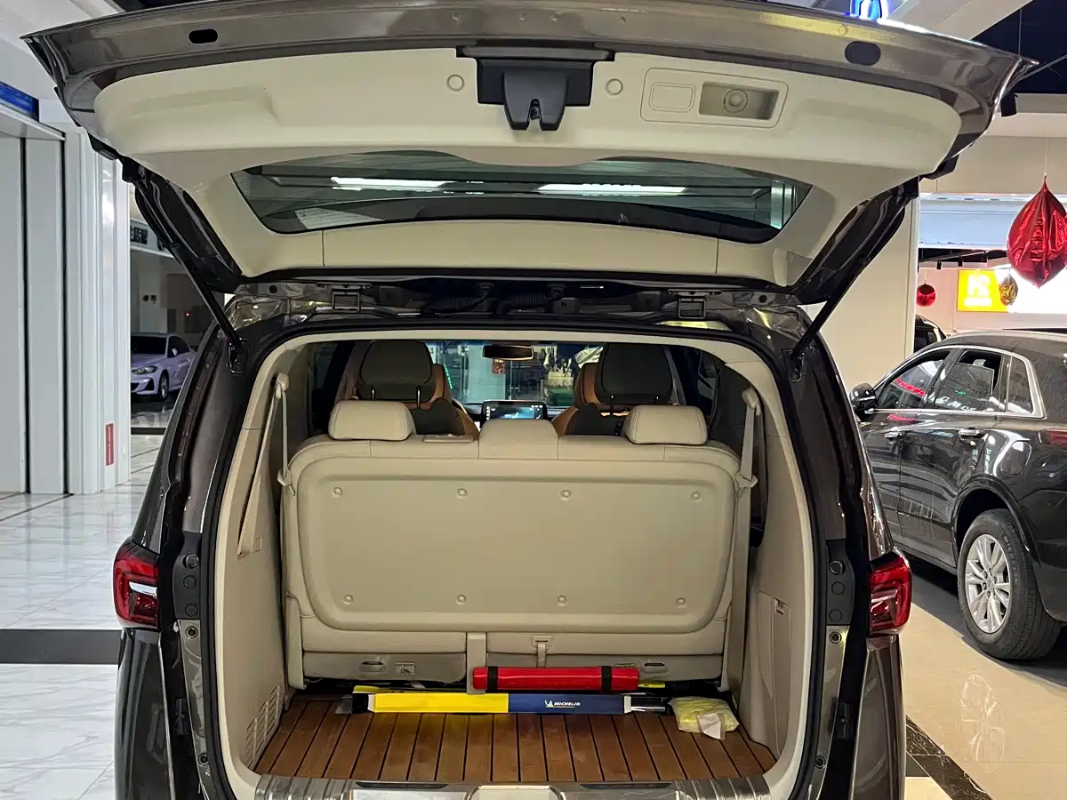 Buick GL8 2022 Land Business Class 652T Luxury фото 11