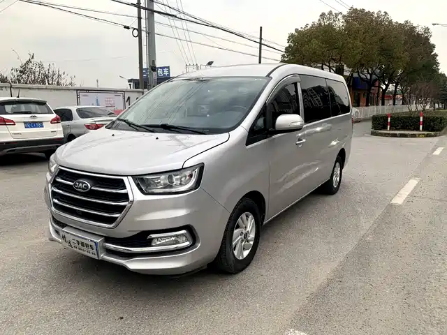 JAC Motors RUIFENG M4
