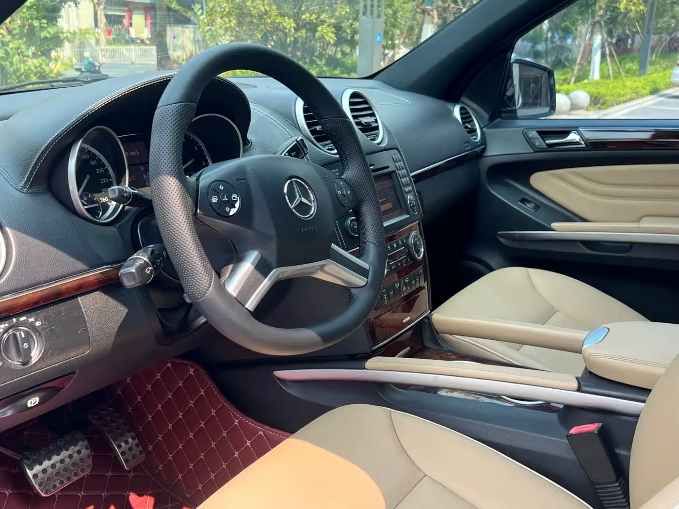 Mercedes-Benz M-Class 2010 ML 350 4MATIC Luxury фото 8
