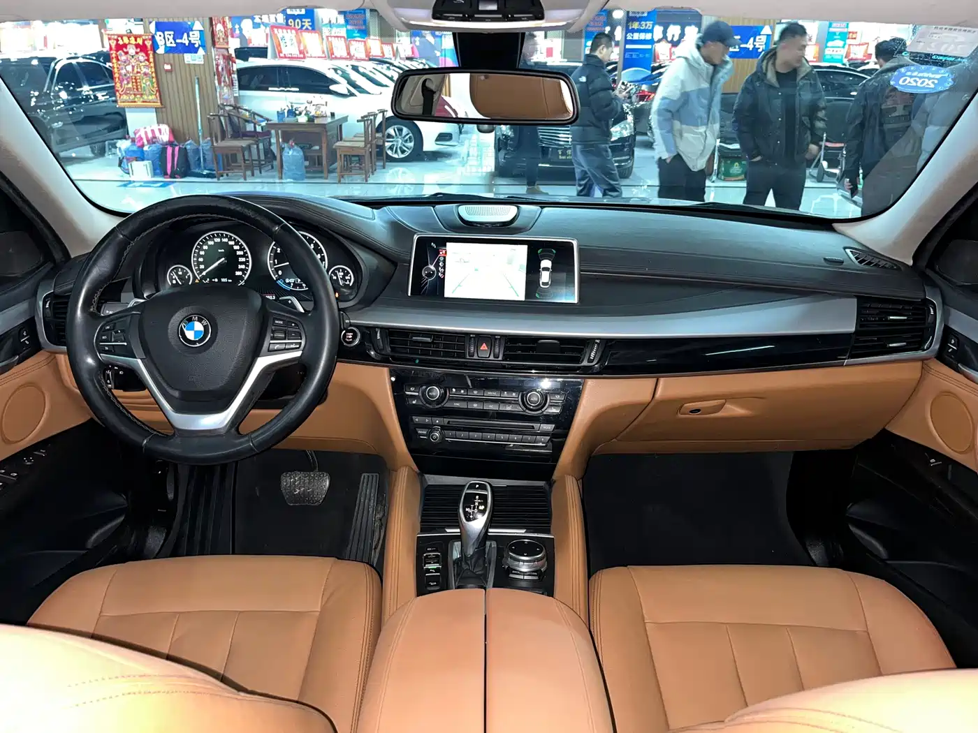 BMW X6 2015 xDrive35i Luxury Model фото 12