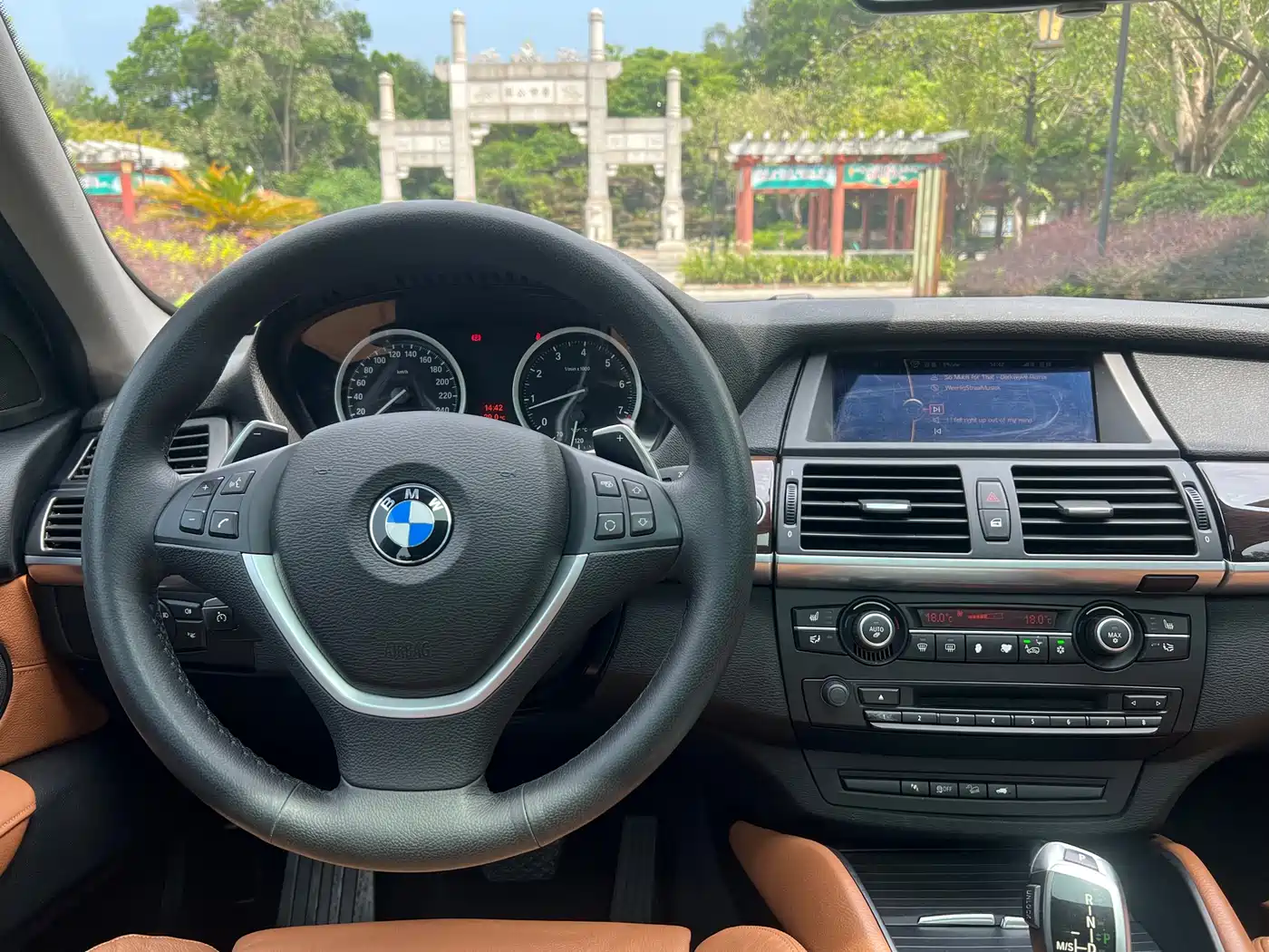 BMW X6 2013 xDrive35i фото 14