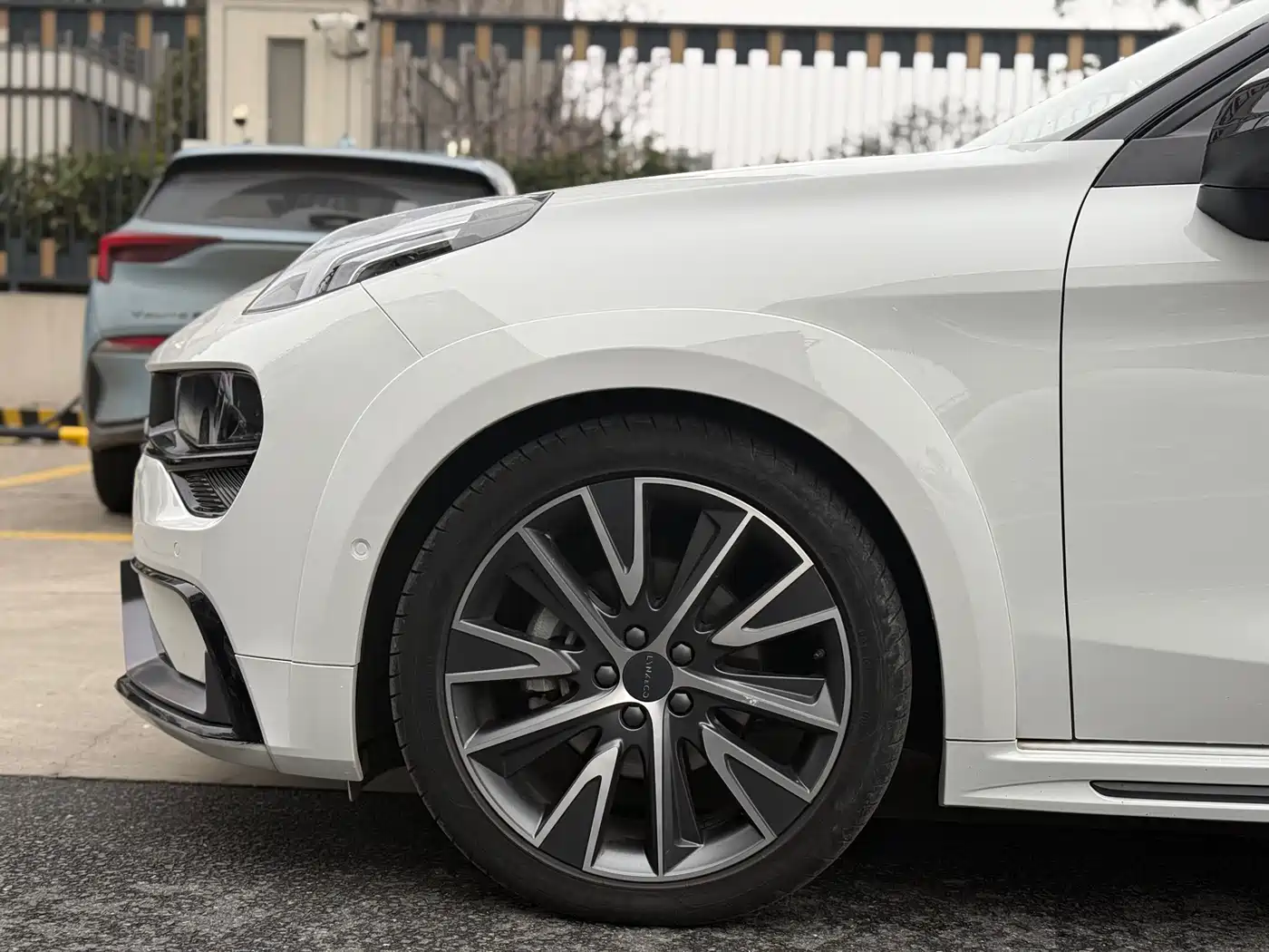 LYNK & CO. 02 HATCHBACK