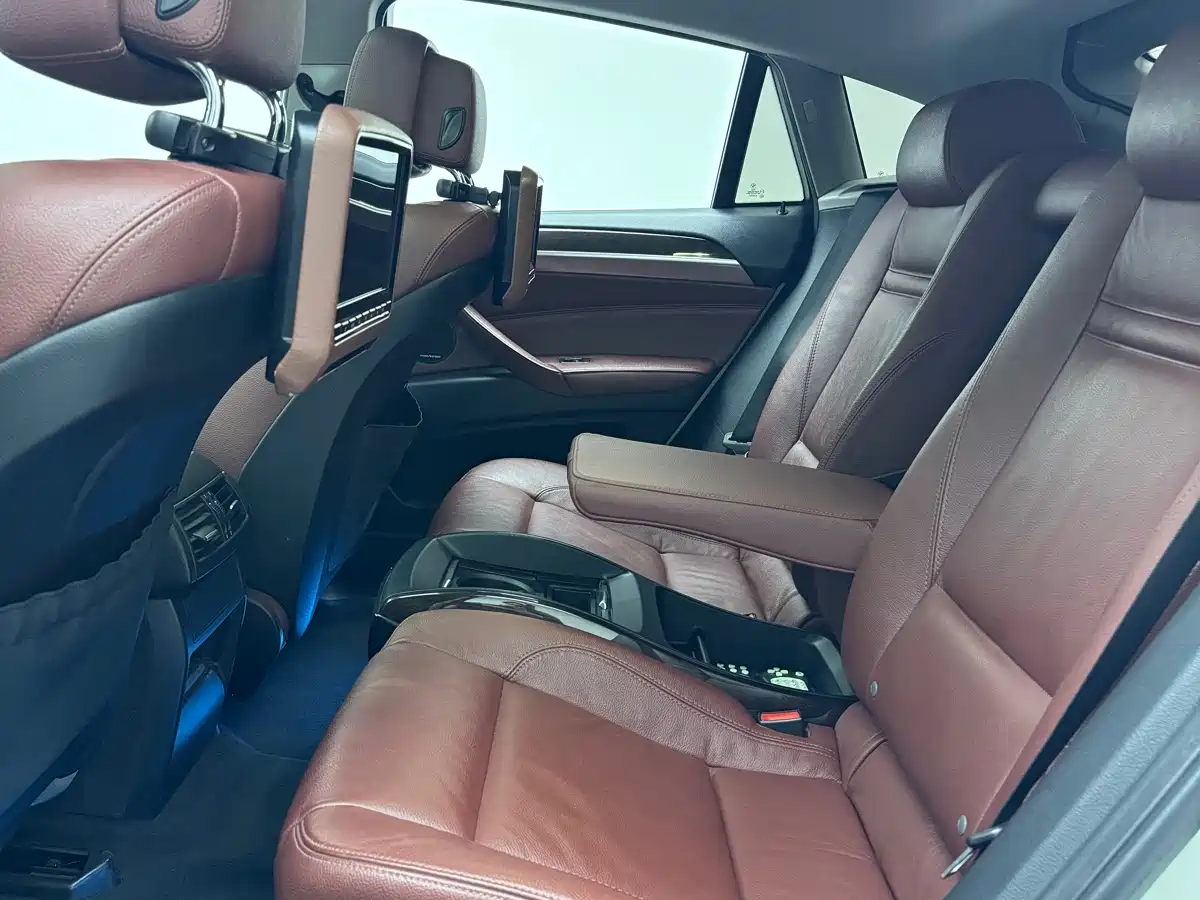 BMW X6 2012 xDrive35i фото 10
