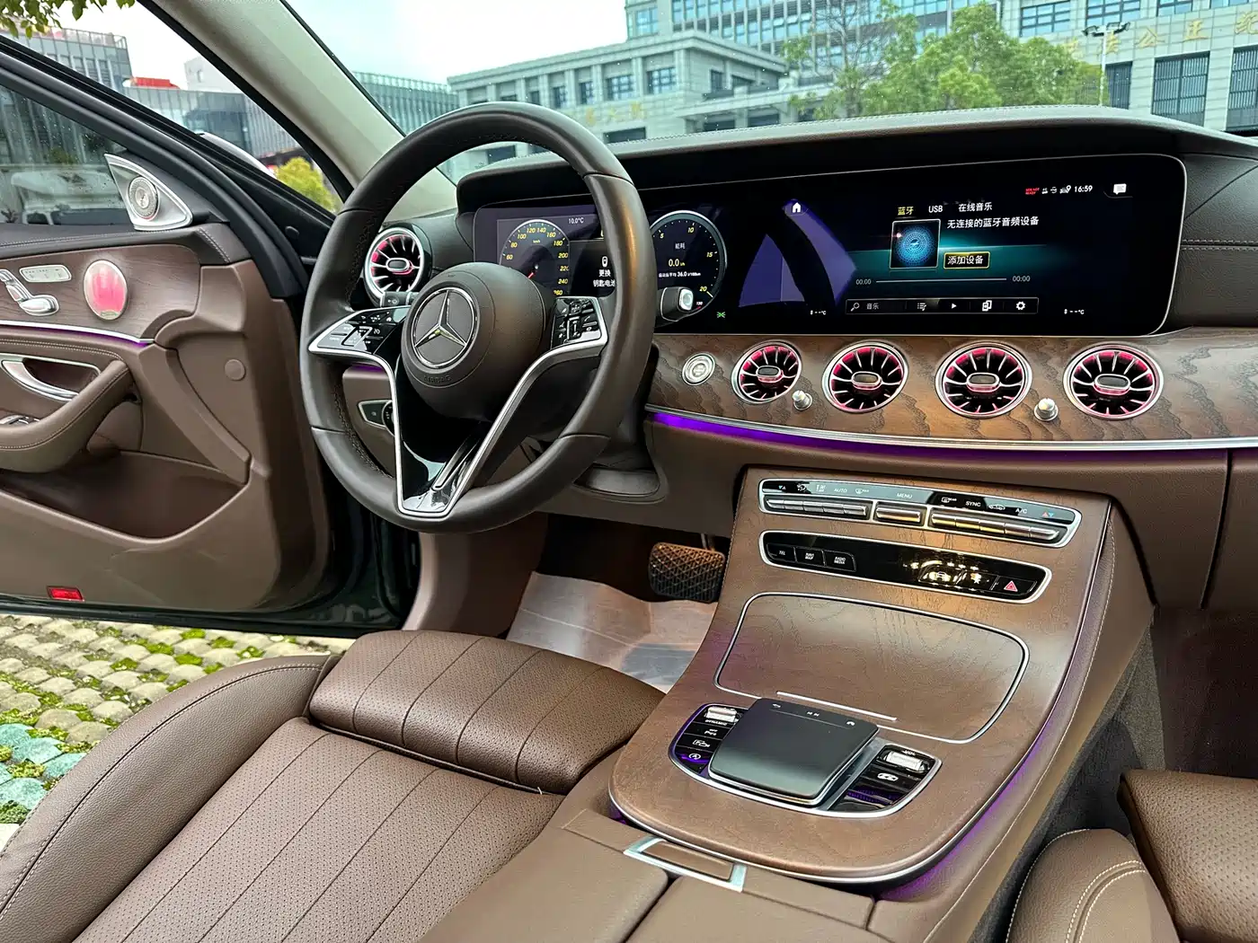 Mercedes-Benz E-Class 2023 E 260 L фото 14