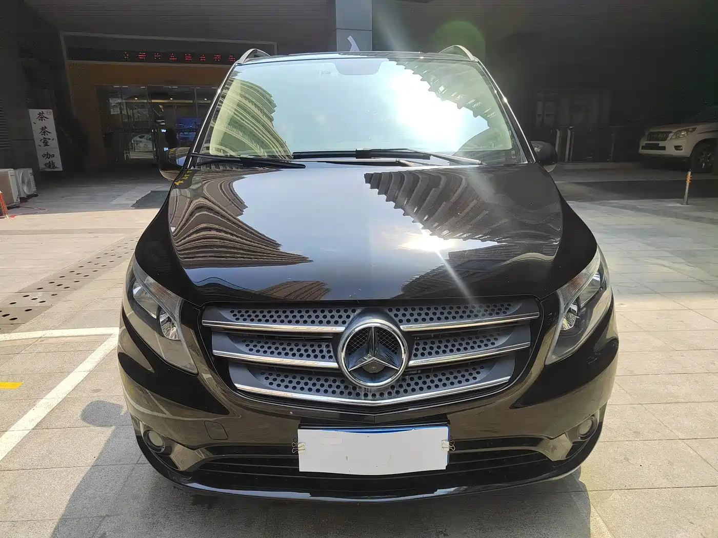 Mercedes-Benz Vito 2018 2.0T Elite Edition 7-seater China VI фото 2
