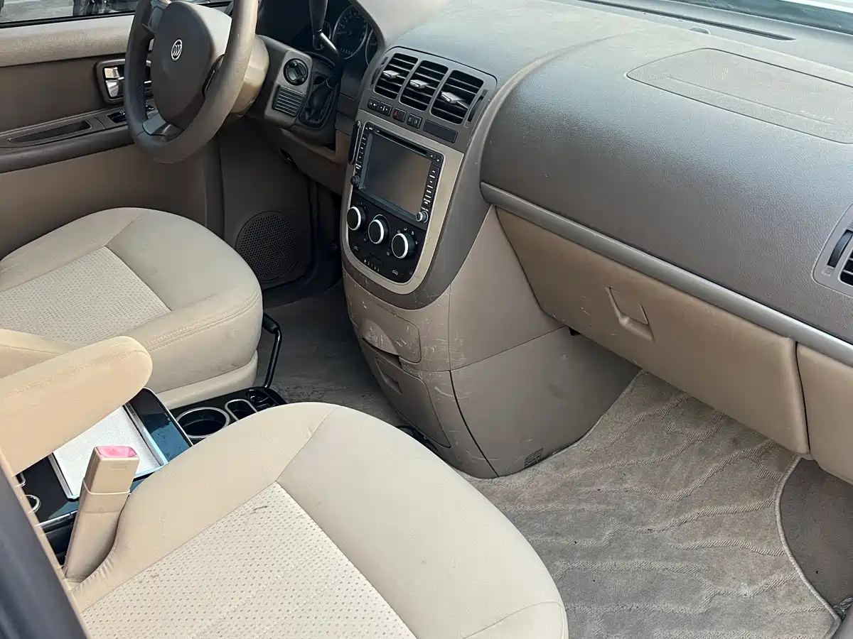 Buick GL8 2014 2.4L Classic Edition фото 9