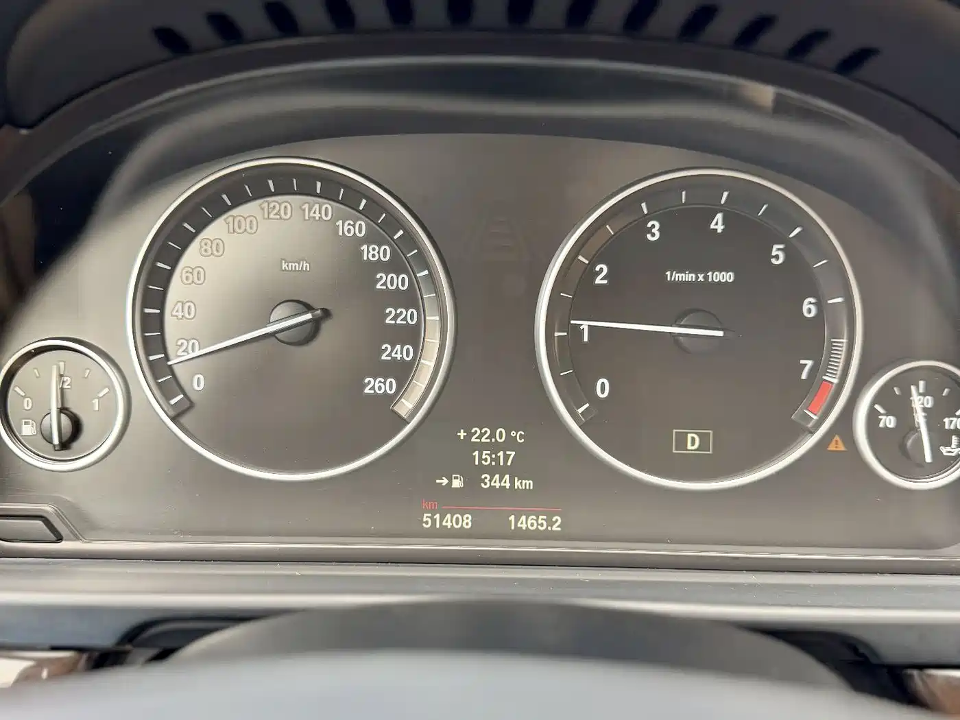 BMW 5 Series 2014 530Li Leading фото 24