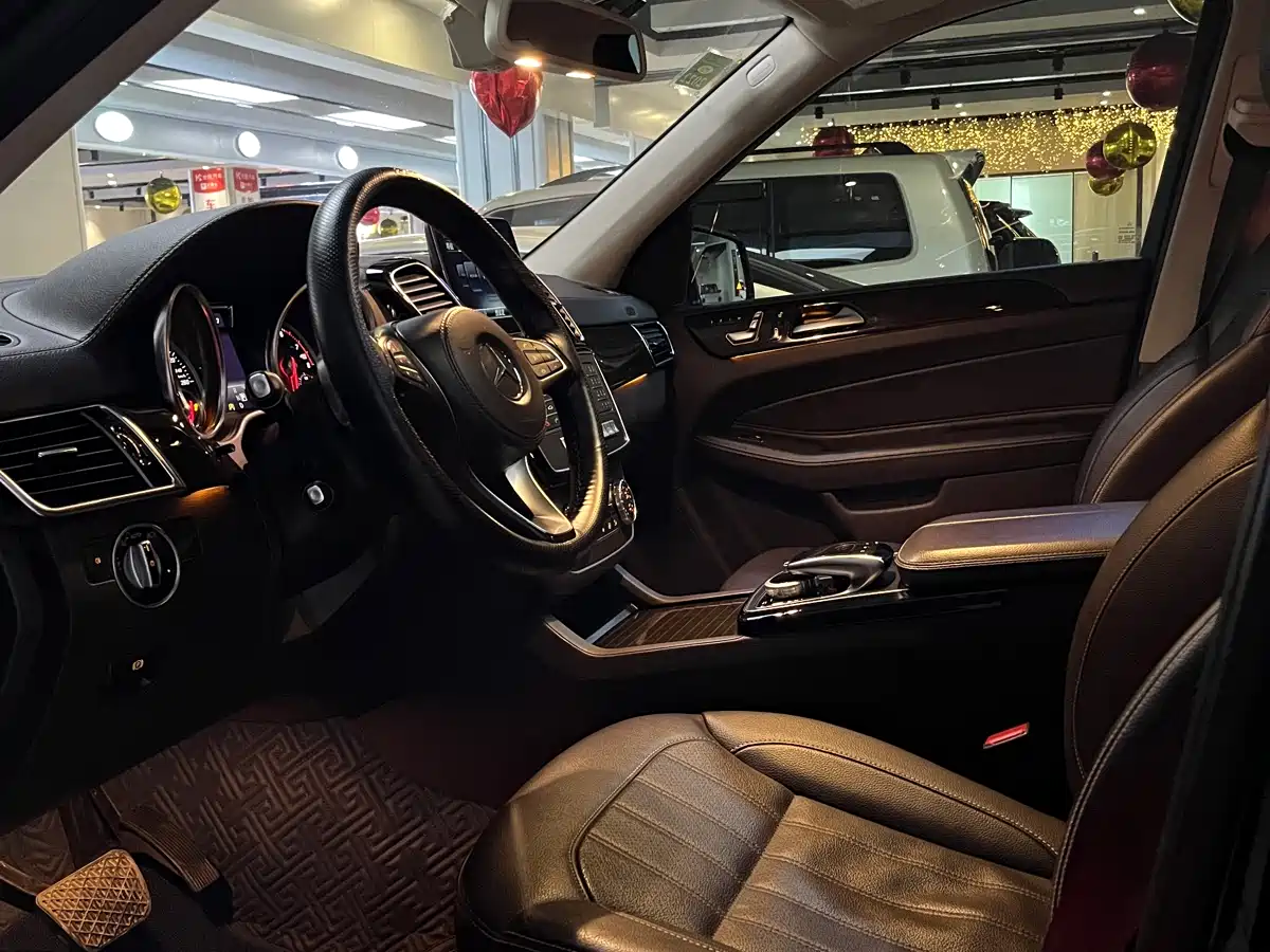 Mercedes-Benz GLS 2018 GLS 400 4MATIC Dynamic фото 11