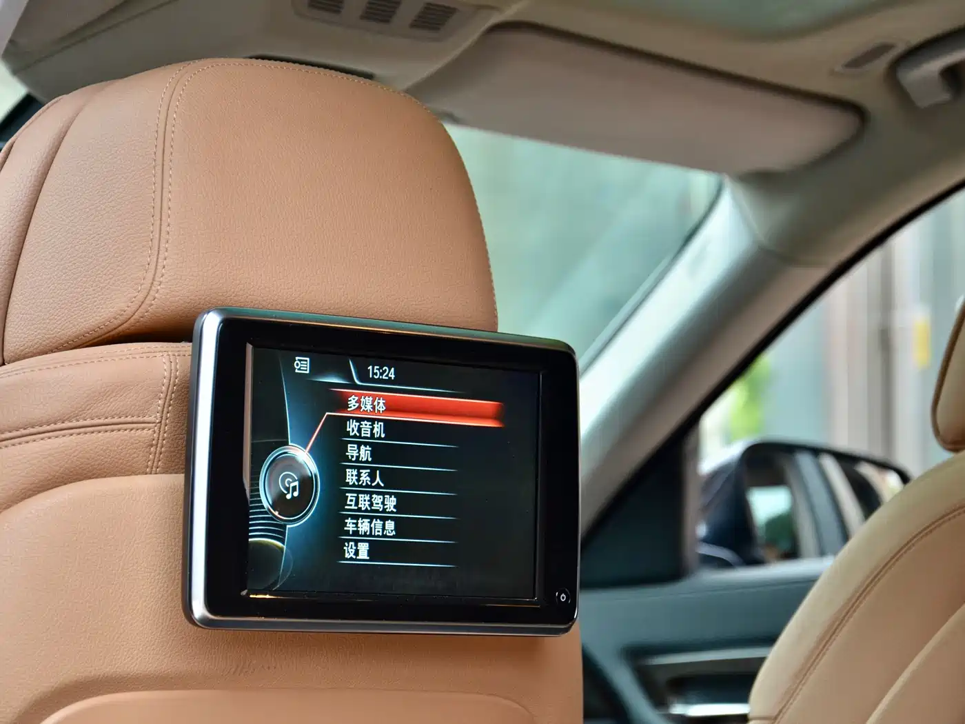 BMW 7 Series 2013 Model 730Li Luxury фото 19