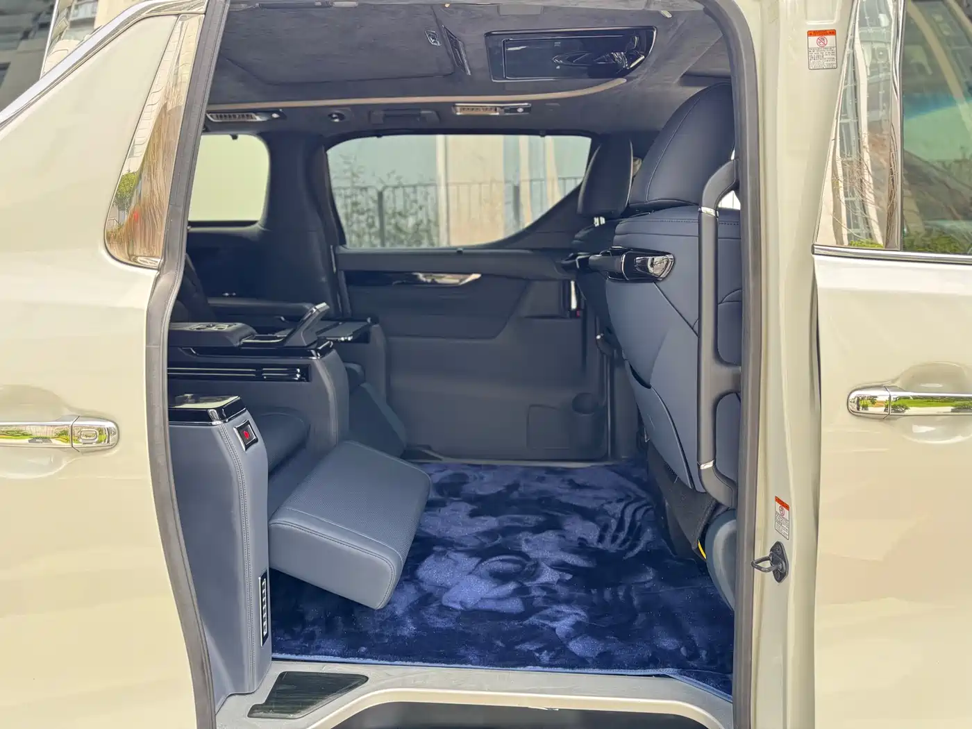 Toyota Alphard 2018 Facelift 3.5L Premium Edition фото 24