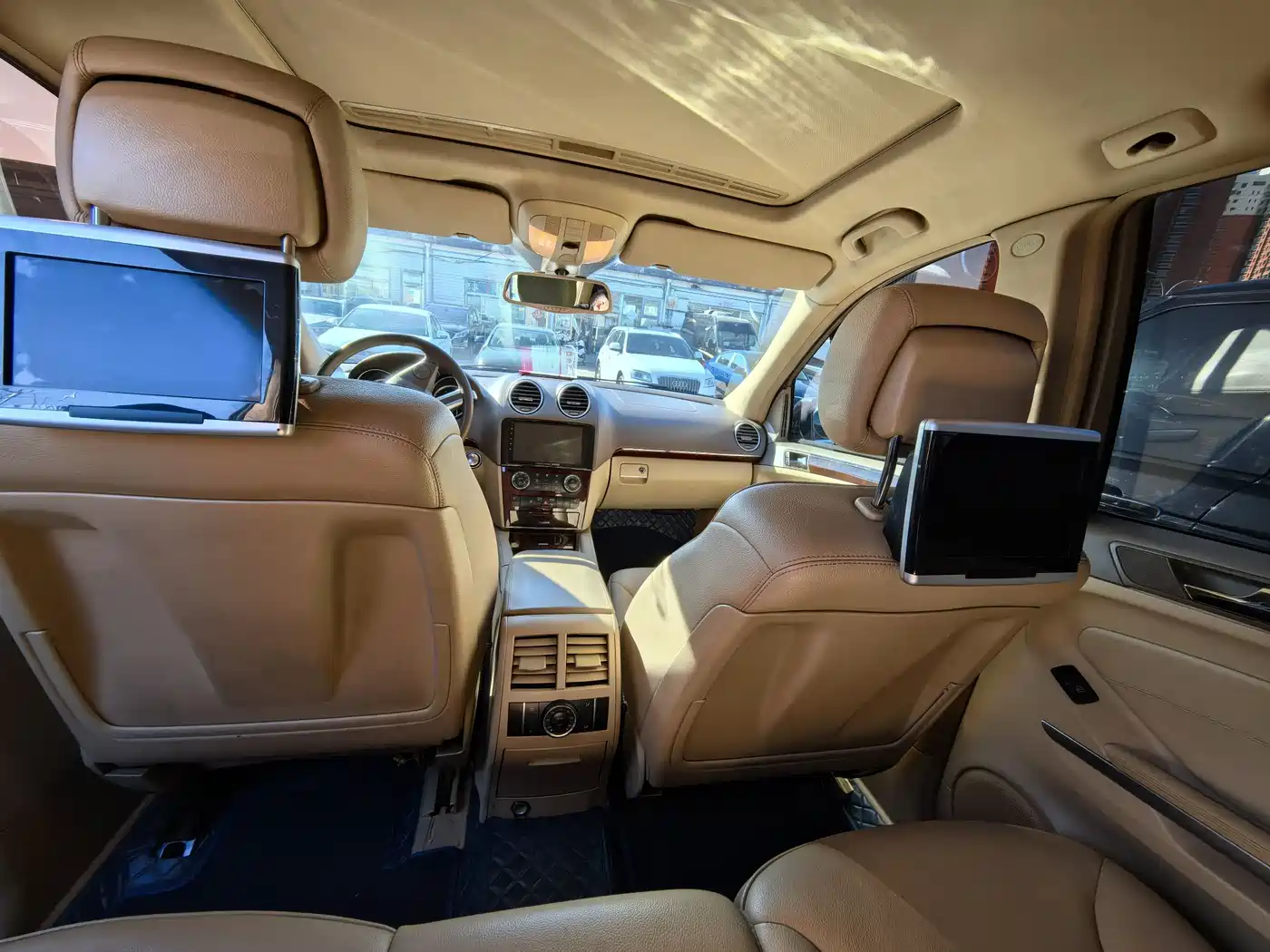 Mercedes-Benz GL-Class фото 13