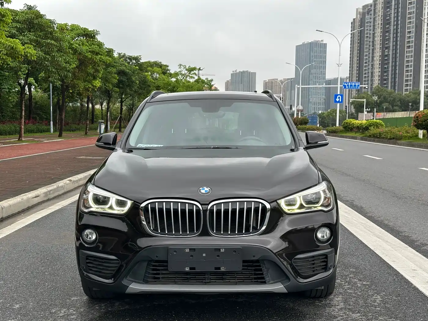 BMW X1 2016 sDrive18Li Premium Model фото 2