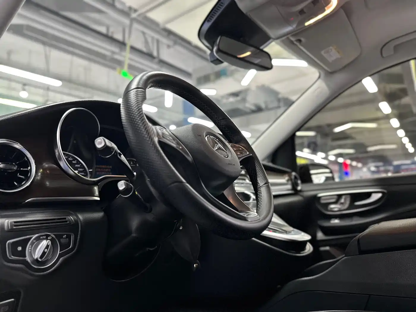 Mercedes-Benz V-Class 2020 V 260 Navigator Edition фото 11