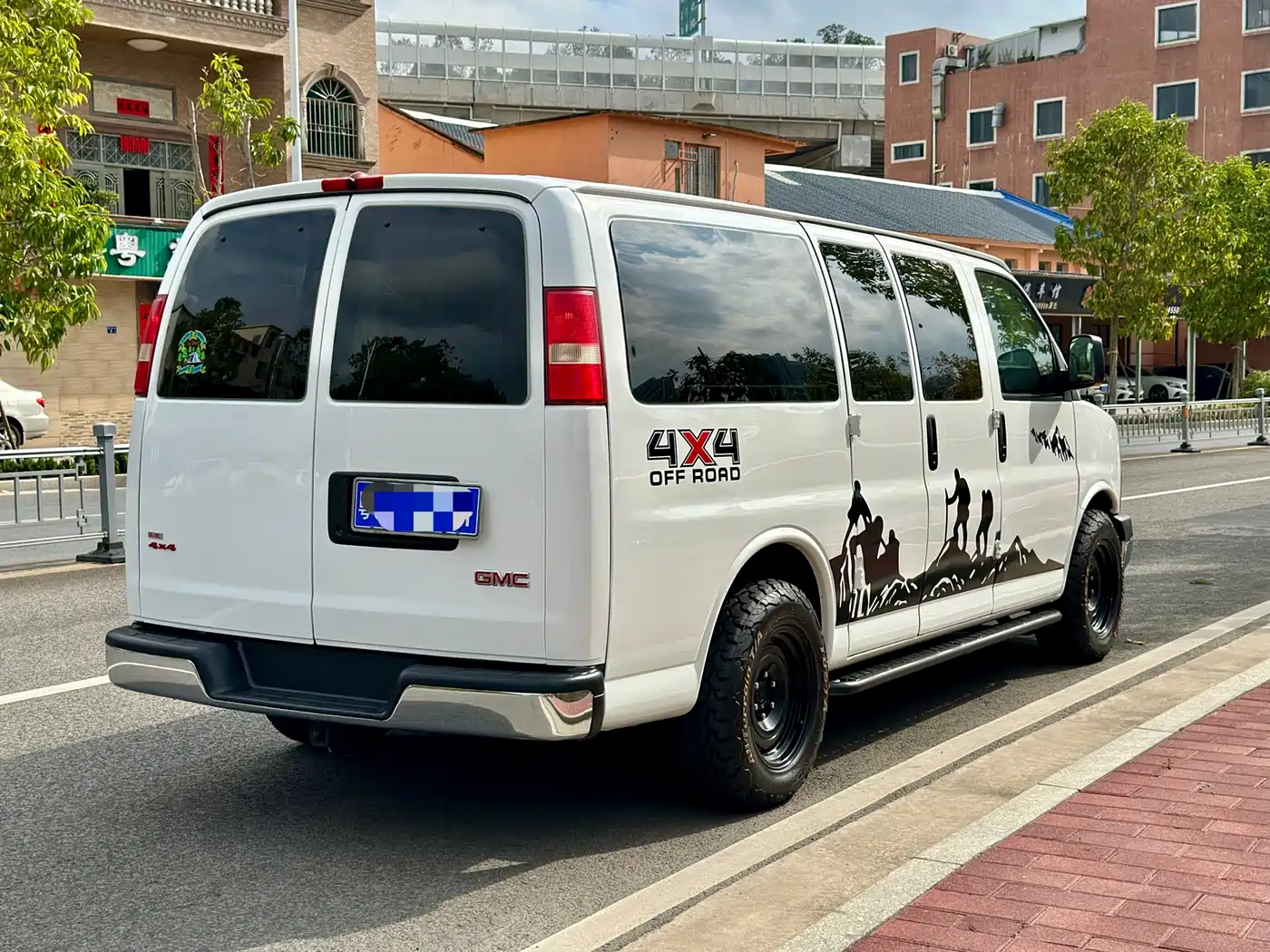 GMC Savana 2014 2014 5.3L AWD Leader Edition