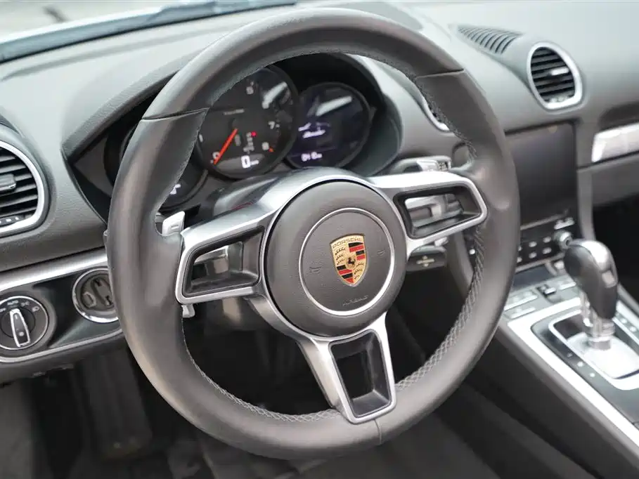 Porsche 718 2016 Boxster 2.0T фото 8