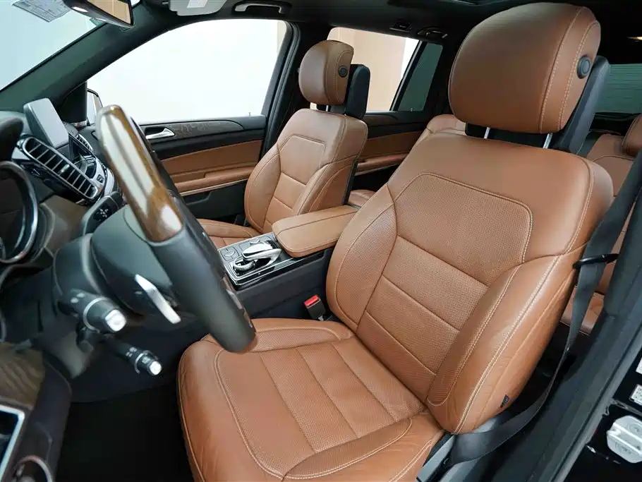 Mercedes-Benz GLS 2016 GLS 500 4MATIC фото 4