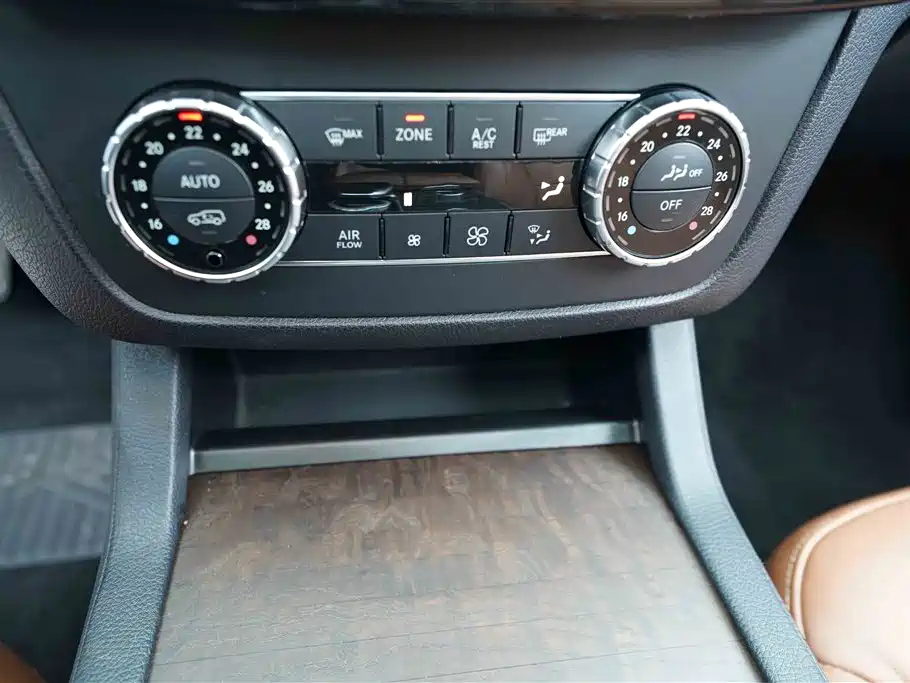 Mercedes-Benz GLS 2016 GLS 500 4MATIC фото 10