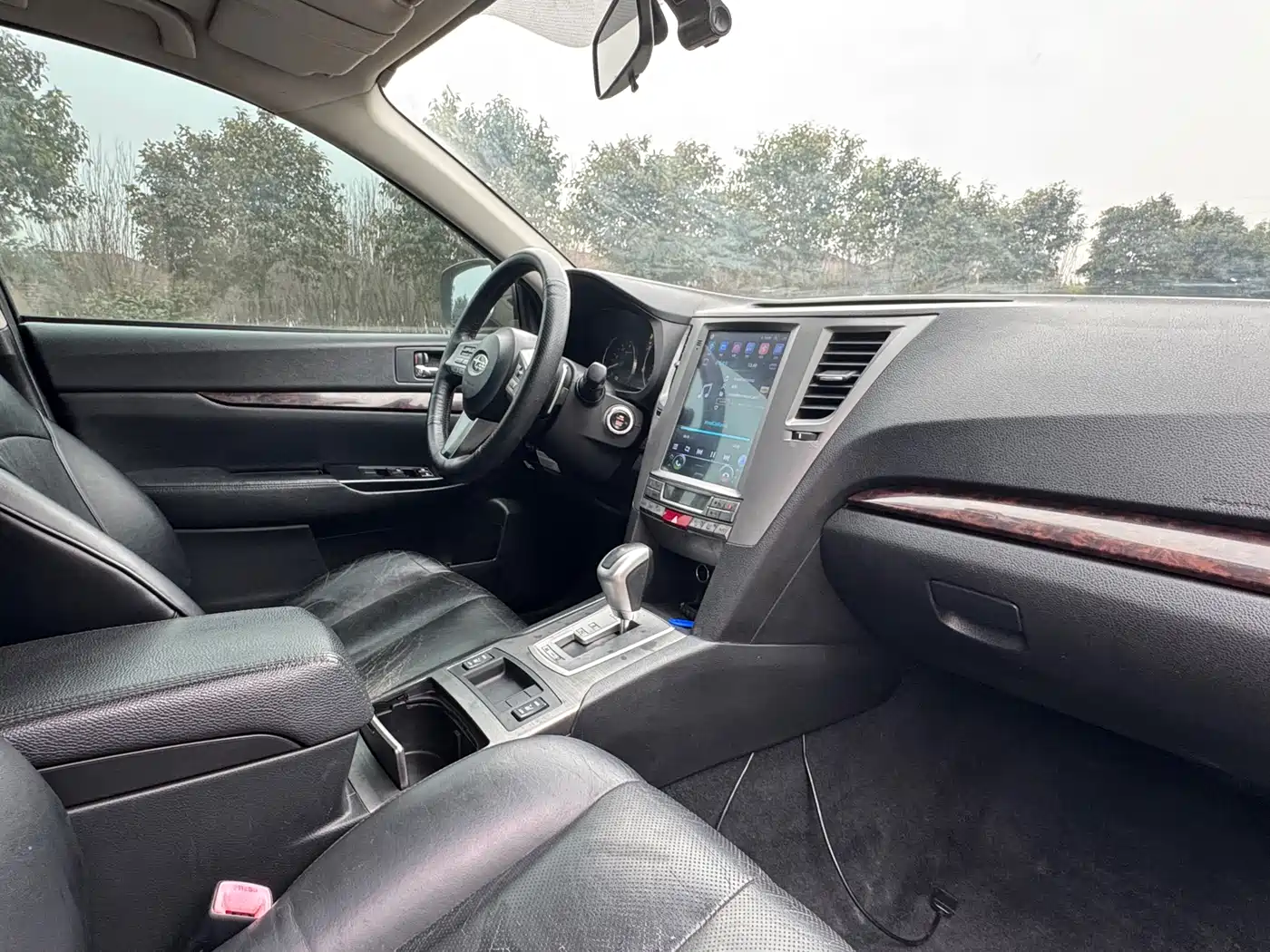 Subaru Outback 2011 2.5i Luxury Edition фото 10