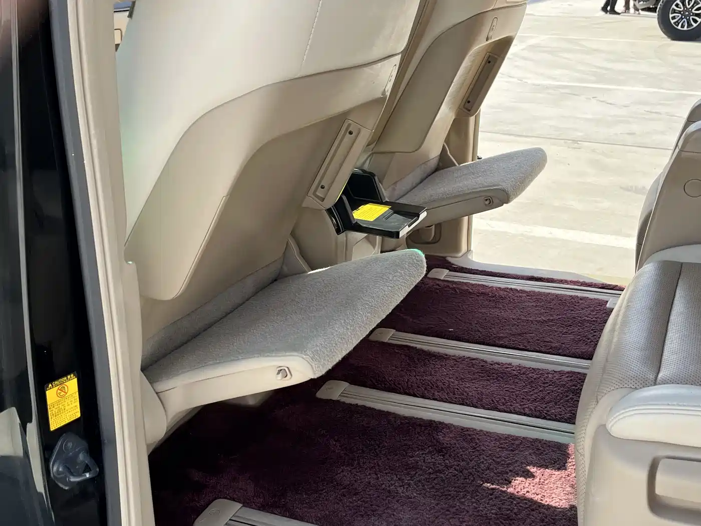 Toyota Alphard 2012 3.5L Premium Edition фото 16