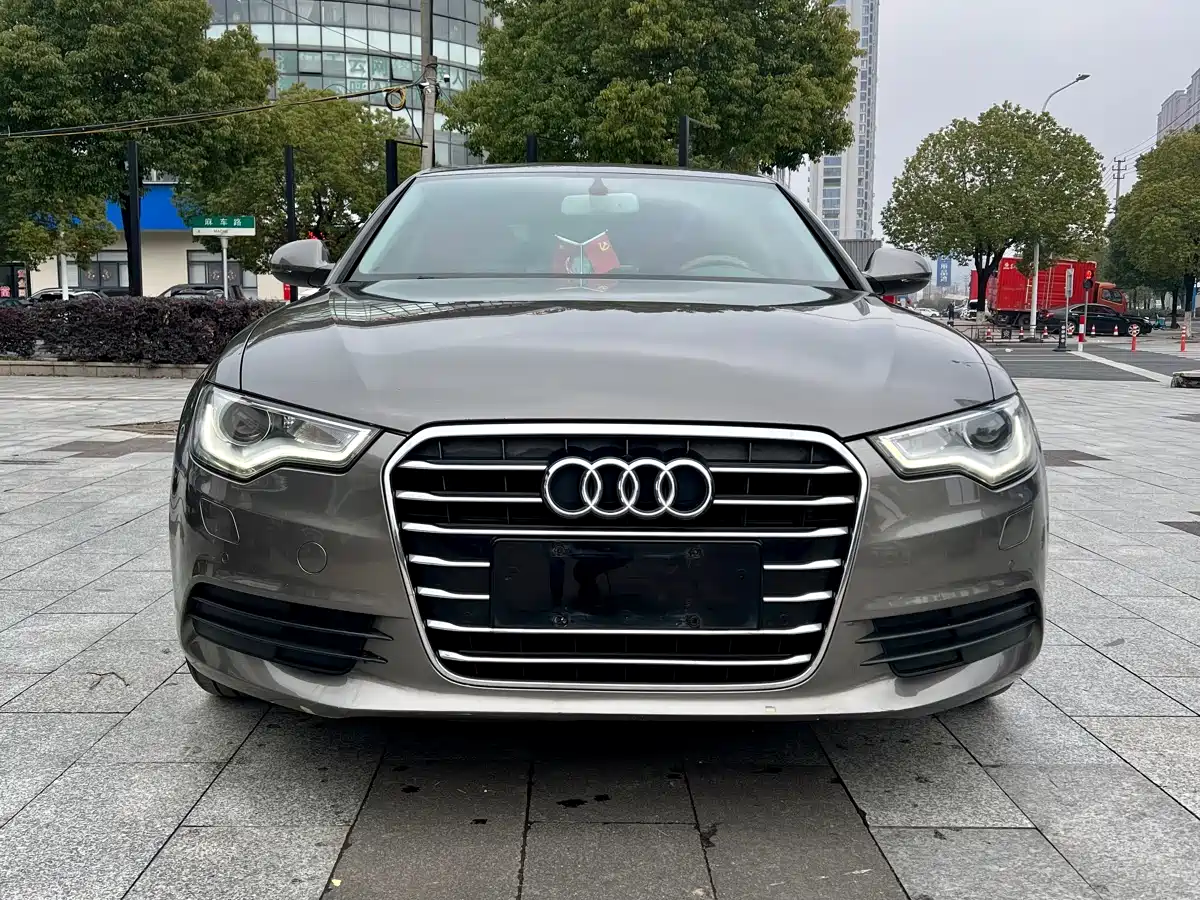 Audi A6L 2014 TFSI Standard фото 2