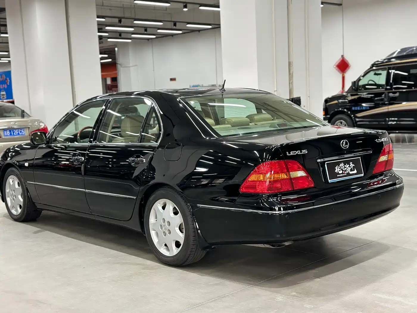 Lexus LS фото 5