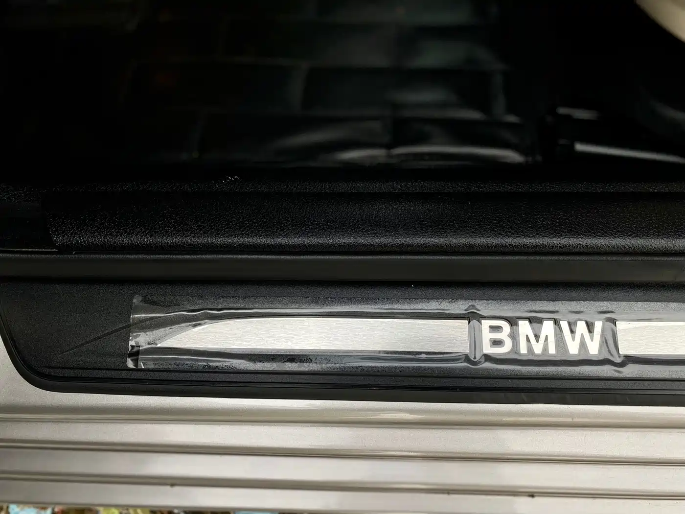 BMW 5 Series 2012 523Li Luxury фото 3