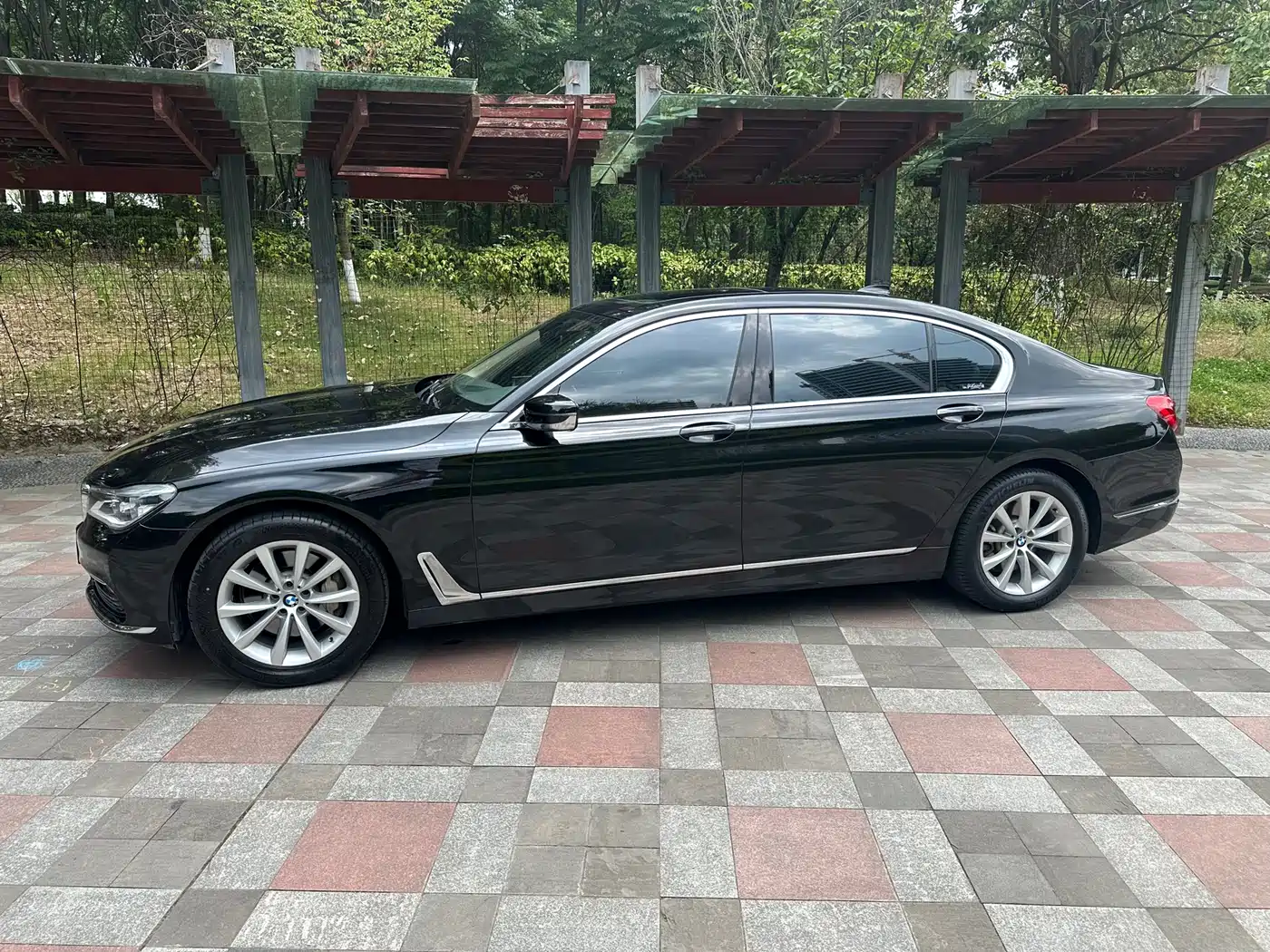 BMW 7 Series 2016 730Li Luxury фото 13