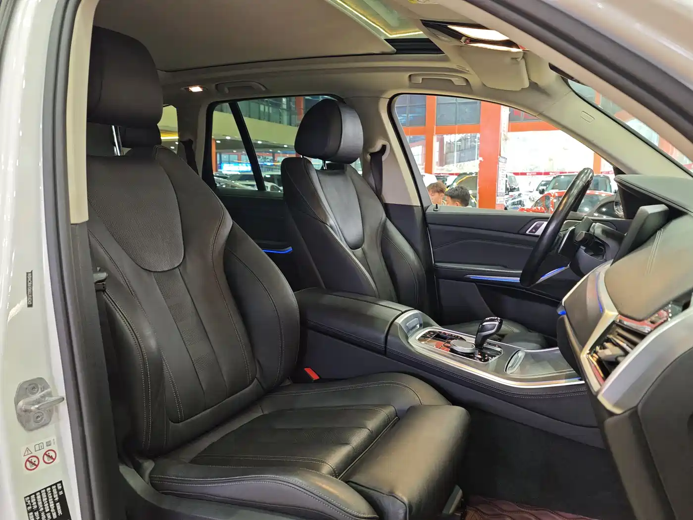 BMW X5 (Import) 2019 xDrive40i M Sport Package фото 14