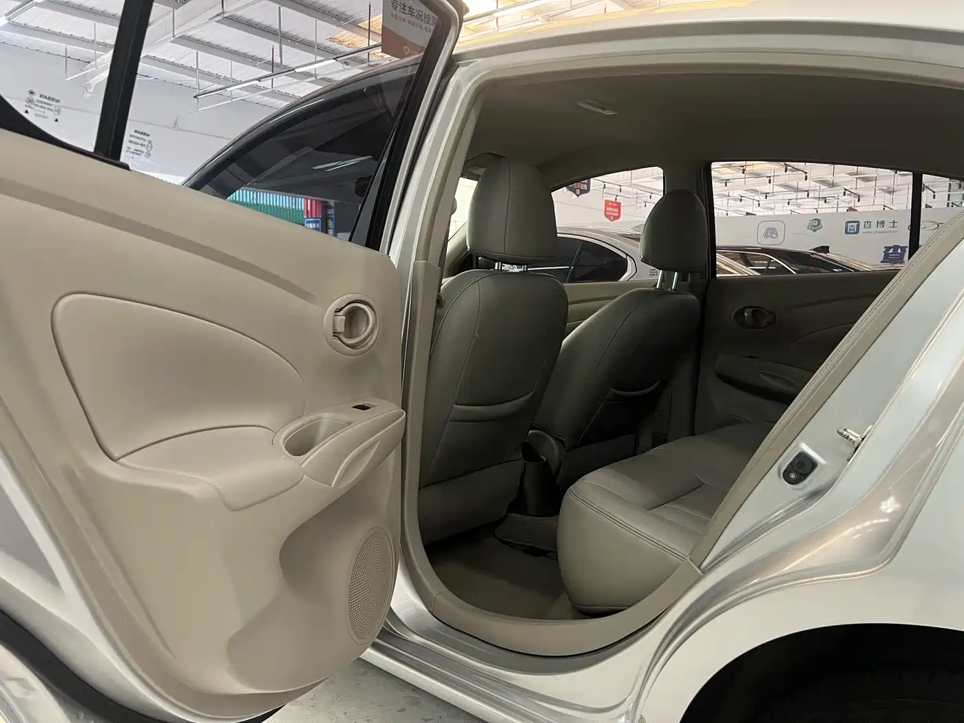 Nissan Sunny 2016 2015 1.5XE CVT Comfort