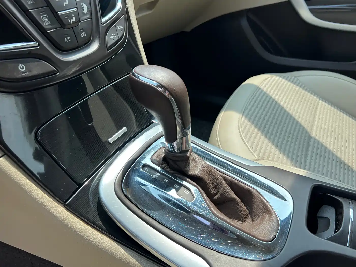 Buick Regal 2014 2.0L Leading Fashion Type фото 14
